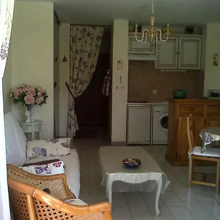 Studio 4 Pers. Centre Ville Moins De 100m De La Plage 69070 *