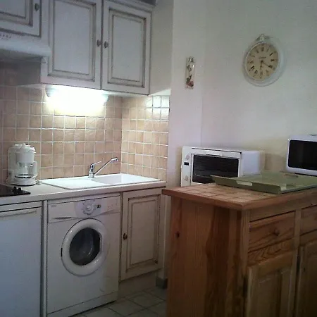Studio 4 Pers. Centre Ville Moins De 100m De La Plage 69070
