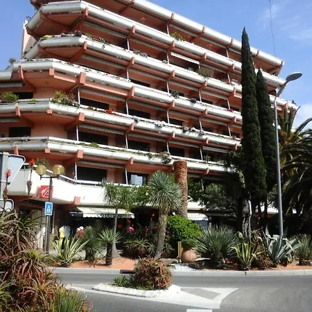 Studio 4 Pers. Centre Ville Moins De 100m De La Plage 69070 شقة لو لا فاندو